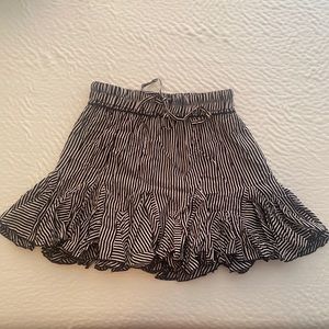 Ruffle stripped skirt